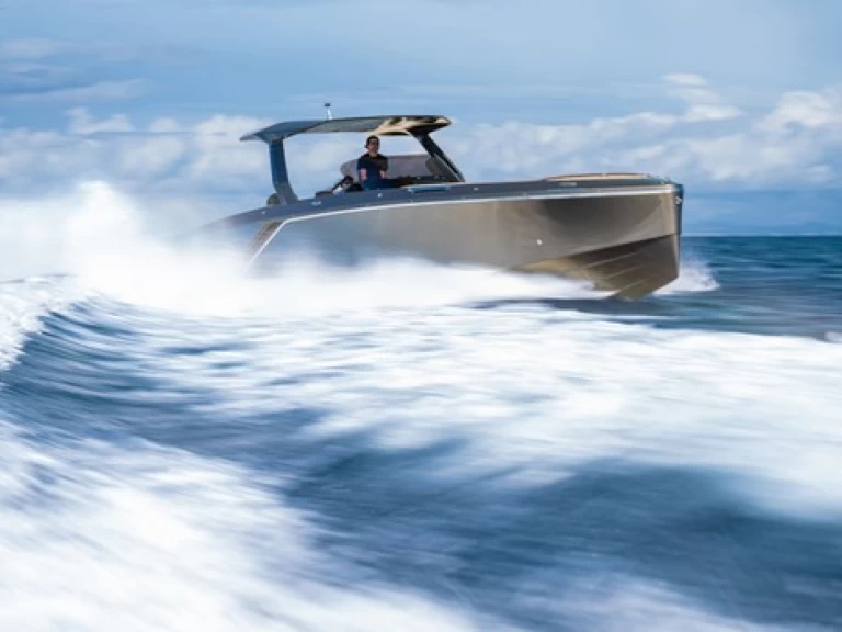 Motorówka do wynajmu w Portals Nous w najlepszej cenie