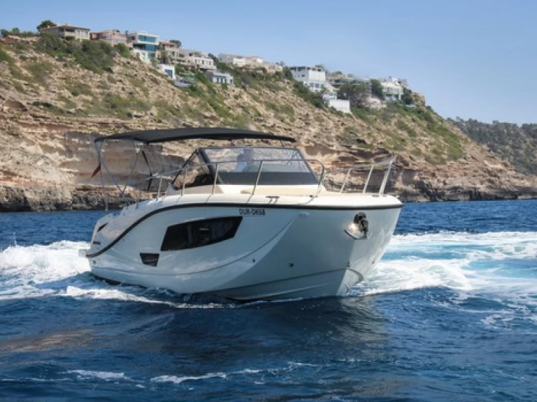 Wynajem w El Toro- Quicksilver 875 Sundeck na SamBoat