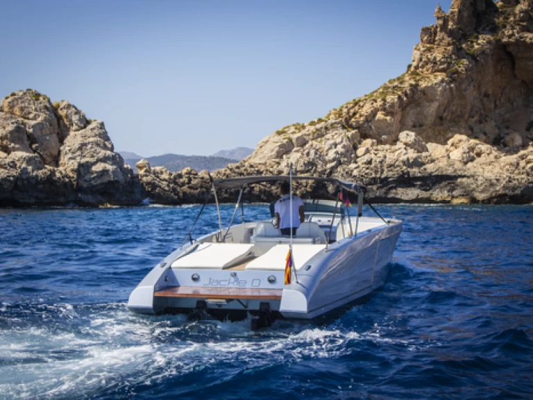 Motorówka do wynajmu w El Toro w najlepszej cenie