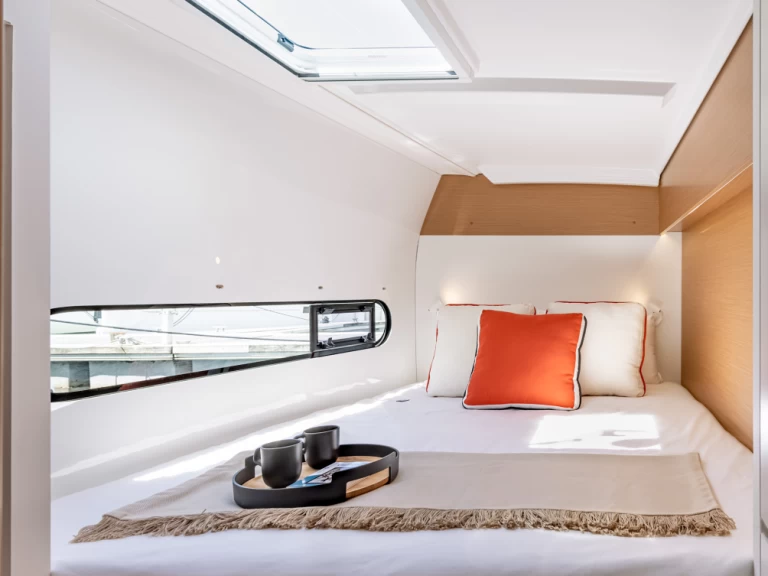 Wynajem Katamaran Excess z patentem 