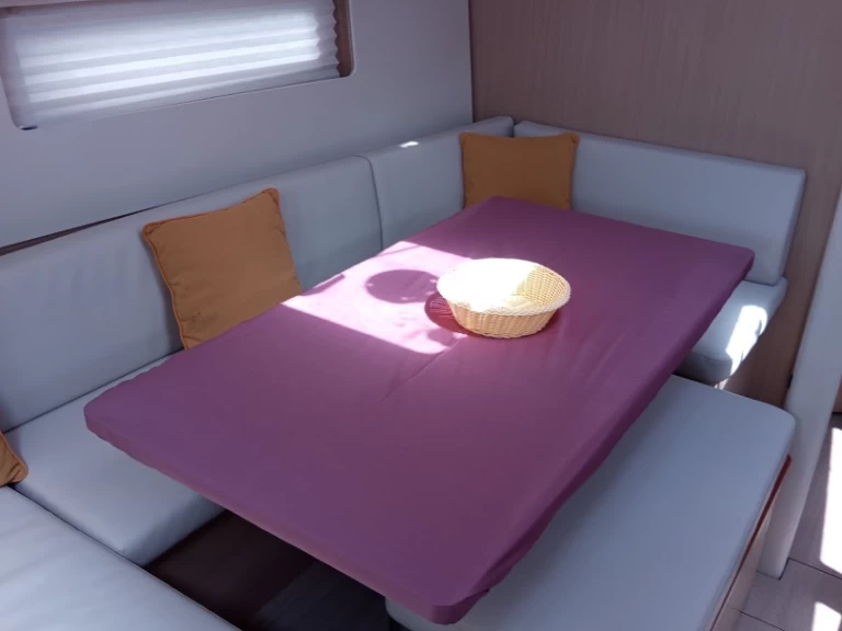 Wynajem łodzi Lefkáda tanio Oceanis 37.1