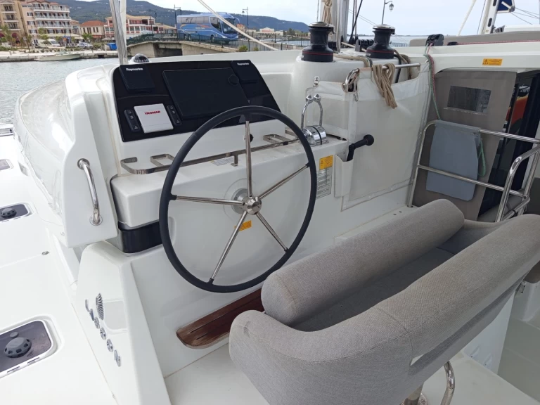 Wynajmij Lagoon Lagoon 42 w Lefkáda