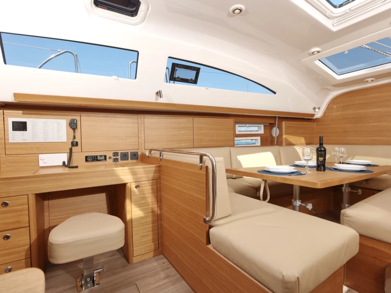 Wynajmij Żaglowiec z lub bez skippera Elan w Trogir