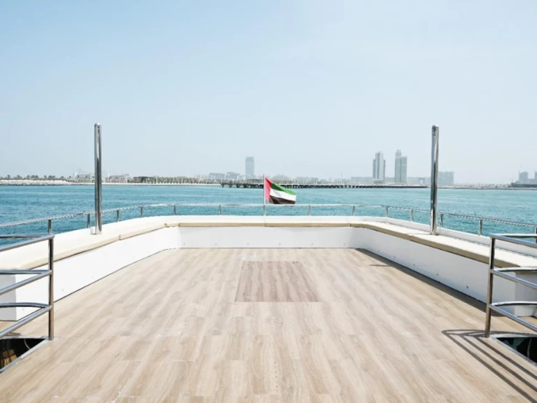 Wynajem Luksusowy jacht Ocean Yachts z patentem 