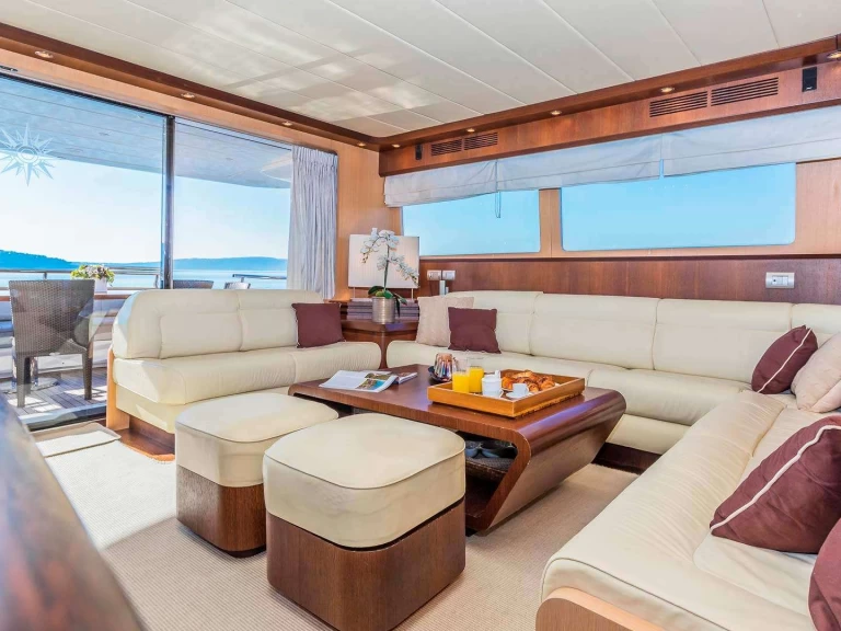 Maiora HOPE I między profesjonalistami a osobami prywatnymi w Kastel Gomilica