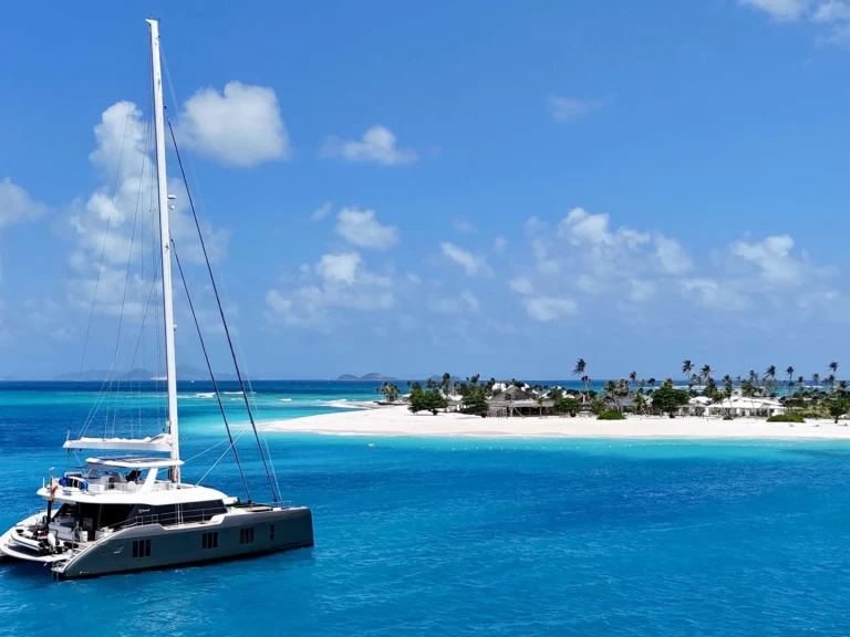 Wynajmij Luksusowy jacht z lub bez skippera Sunreef w Ibiza