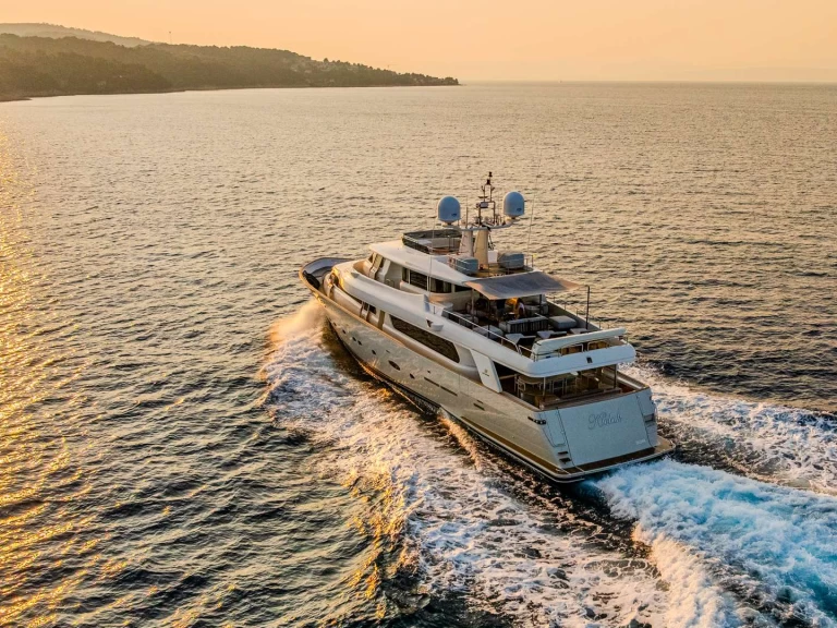 Wynajem Luksusowy jacht w Kastel Gomilica - Ferretti KLOBUK