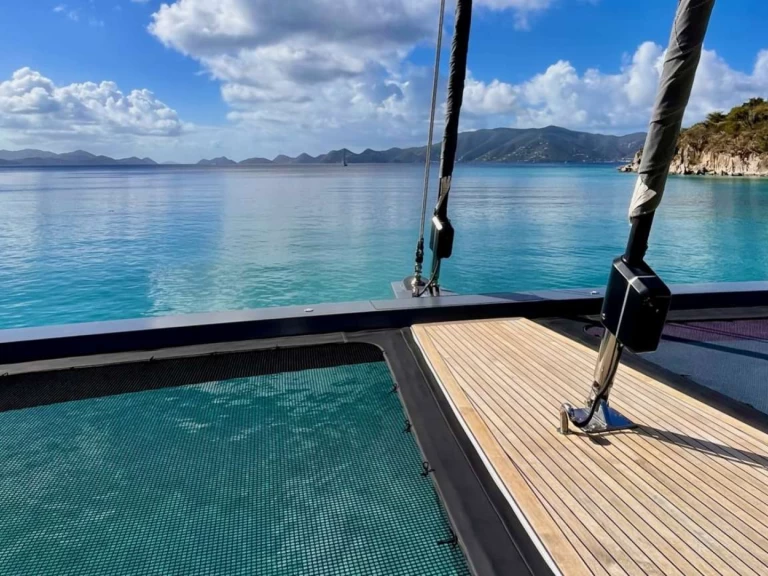 Wynajem Luksusowy jacht Sunreef z patentem 