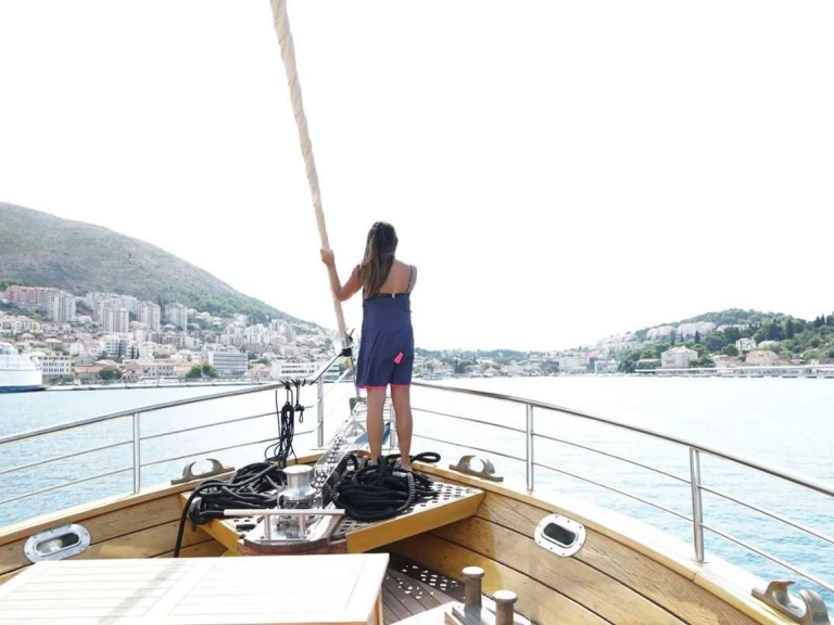 Custom ADRIATIC BREEZE między profesjonalistami a osobami prywatnymi w Zadar