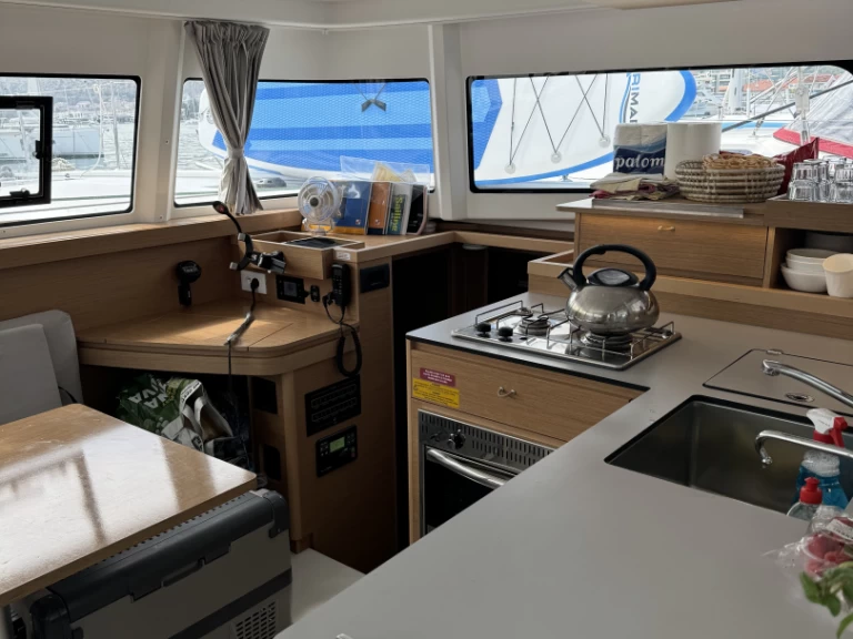 Wynajem łodzi Excess Excess 11 w Trogir na SamBoat 