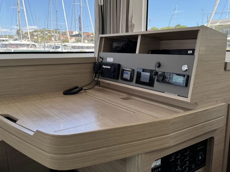 Wynajem Katamaran w Trogir - Lagoon Lagoon 42