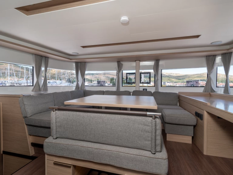 Wynajem łodzi Donji Seget tanio Lagoon 51