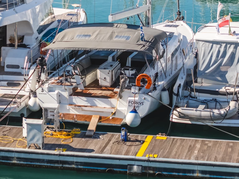 Żaglowiec do wynajmu w Lefkáda w najlepszej cenie