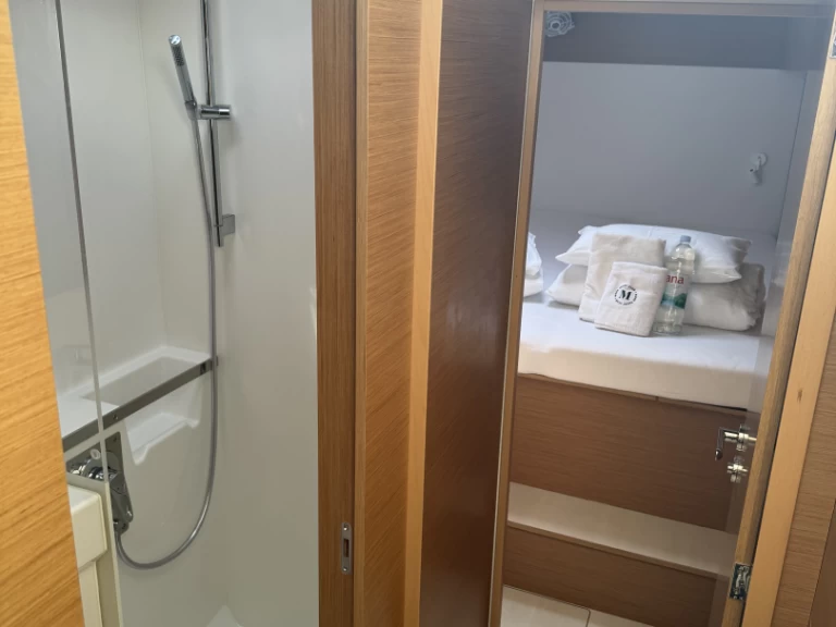 Excess Excess 11 między profesjonalistami a osobami prywatnymi w Trogir