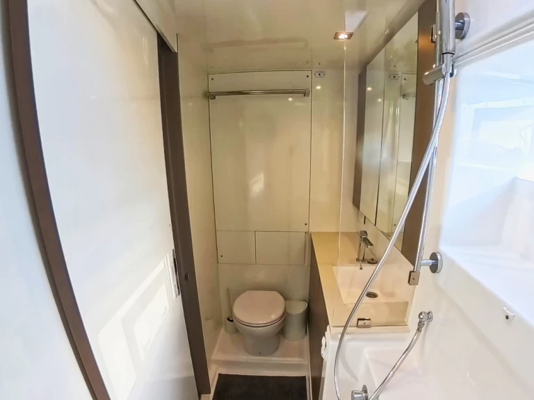 Wynajmij Katamaran z lub bez skippera Leopard Catamarans / Robertson & Caine w Sukosan