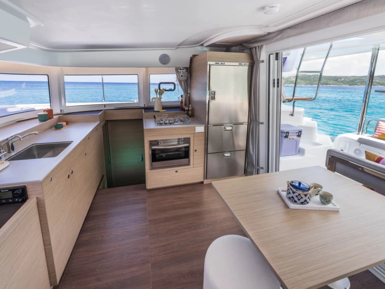 Wynajem w Split- Lagoon Lagoon 38 na SamBoat