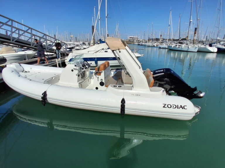 Wynajem łodzi Zodiac ZODIAC MEDLINE 7.5 w La Rochelle na SamBoat 