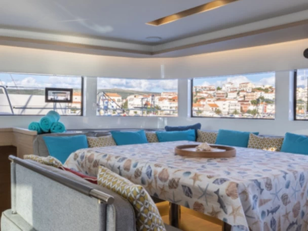 Wynajem łodzi Lagoon Lagoon 51 w Trogir na SamBoat 