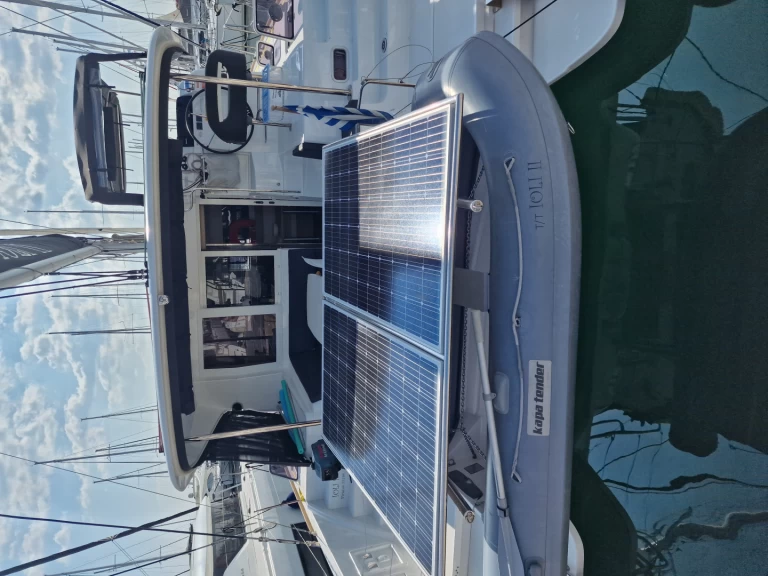 Wynajem Katamaran Lagoon z patentem 