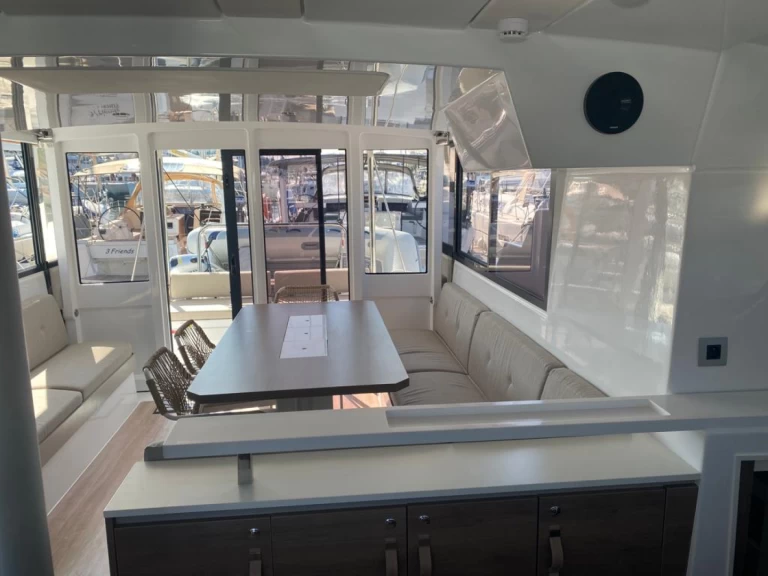 Katamaran do wynajmu w Sibenik w najlepszej cenie