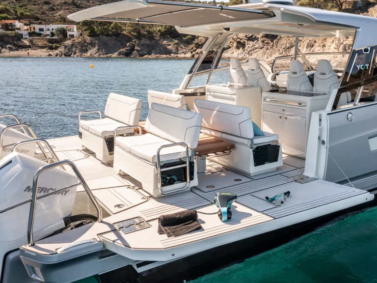 Wynajem Motorówka  z patentem 