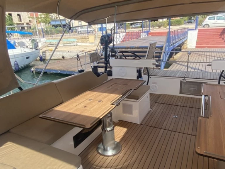 Wynajem w Alimos- Bavaria Bavaria C57 Style na SamBoat