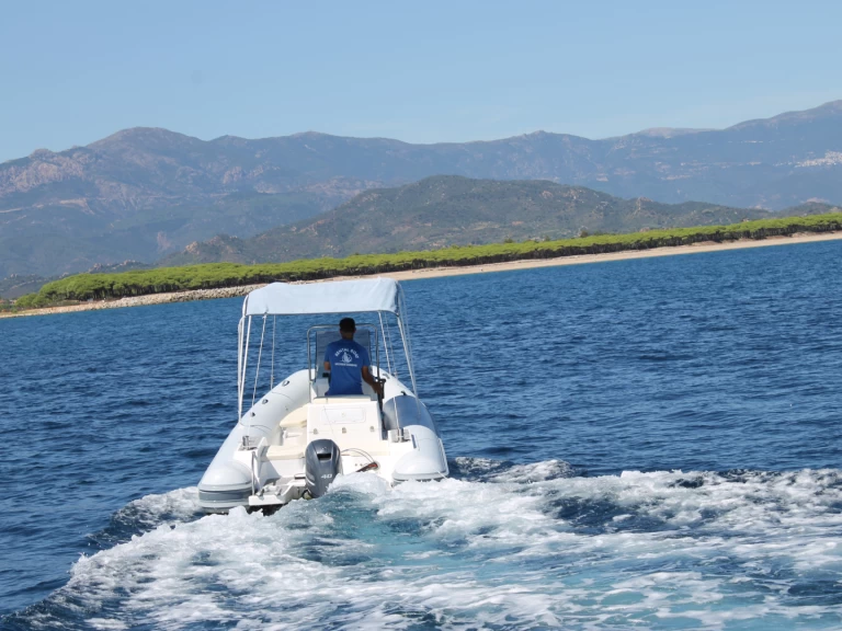 Wynajmij Łódż półsztywna z lub bez skippera Gommonautica w Arbatax