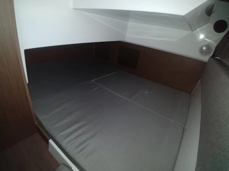 Motorówka do wynajmu w Bacoli w najlepszej cenie