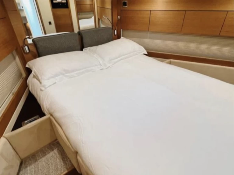 Wynajem łodzi Dubai Marina tanio Phantom, 52 