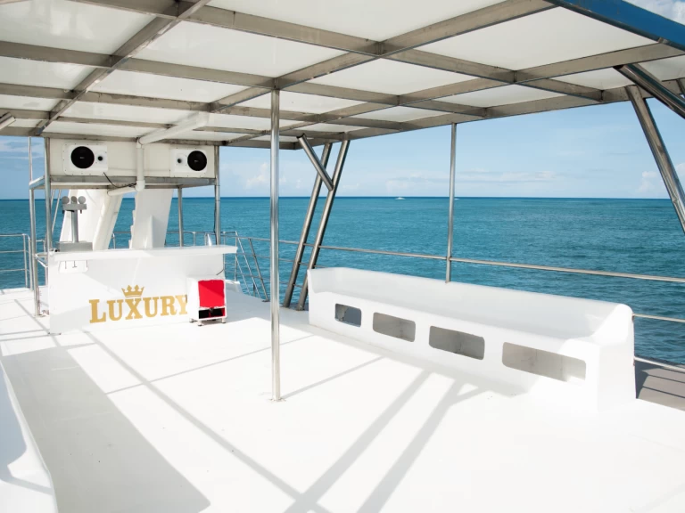 Wynajmij Katamaran z lub bez skippera Custom Made w Bávaro