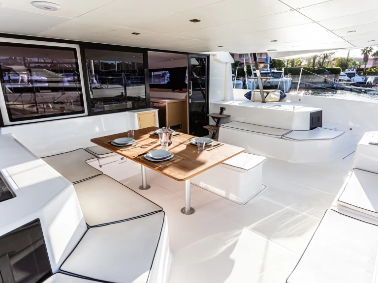 Dufour Dufour Catamarans 48 Sail między profesjonalistami a osobami prywatnymi w Palermo