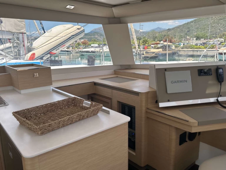Wynajem w Salerno- Fountaine Pajot Astrea 42 na SamBoat