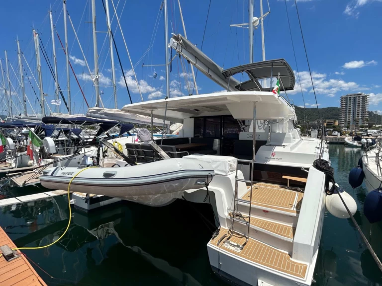 Wynajem łodzi Fountaine Pajot Astrea 42 w Salerno na SamBoat 