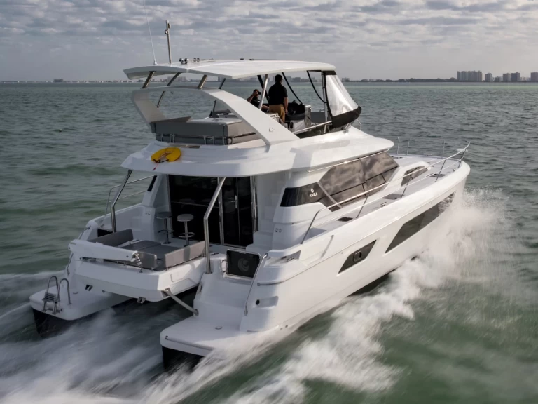 Wynajmij Aquila Aquila 44 Yacht w Cannigione