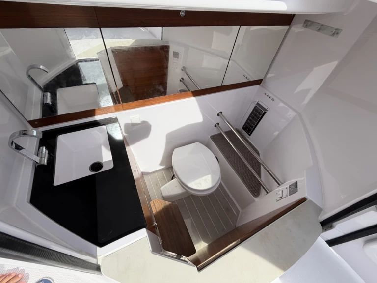 Wynajem łodzi Axopar Axopar 28 T-Top w La Madrague na SamBoat 