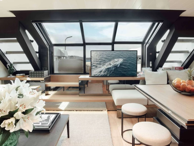 Wynajem Luksusowy jacht San Lorenzo z patentem 