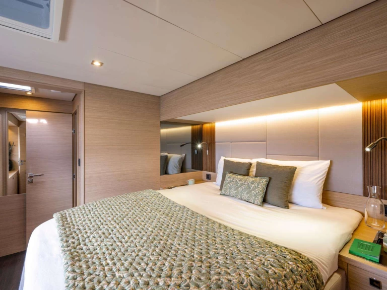 Wynajem Luksusowy jacht Lagoon z patentem 