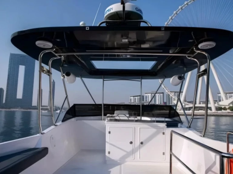 Wynajem łodzi Dubai Marina tanio 64