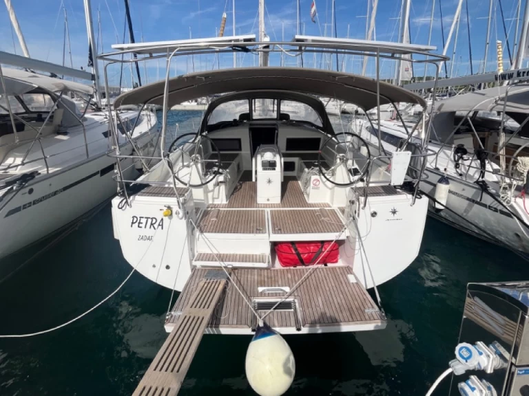 Wynajem łodzi Sukosan tanio Sun Odyssey 440