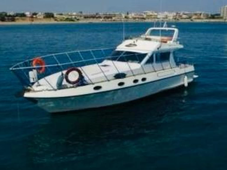 Wynajem Motorówka w Ameglia - Piantoni 39 evolution fly