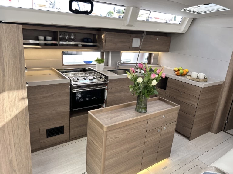 Wynajmij Żaglowiec z lub bez skippera Bénéteau w Split