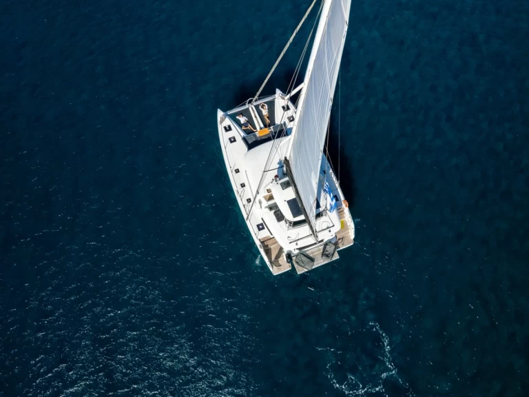 Lagoon Lagoon 50 między profesjonalistami a osobami prywatnymi w Lefkáda