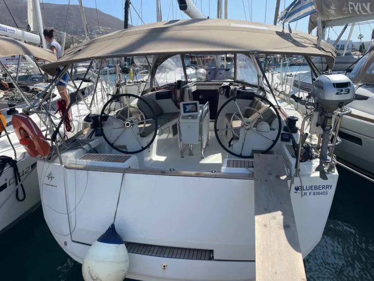 Wynajem łodzi Jeanneau Sun Odyssey 419 w Paros (wyspa) na SamBoat 