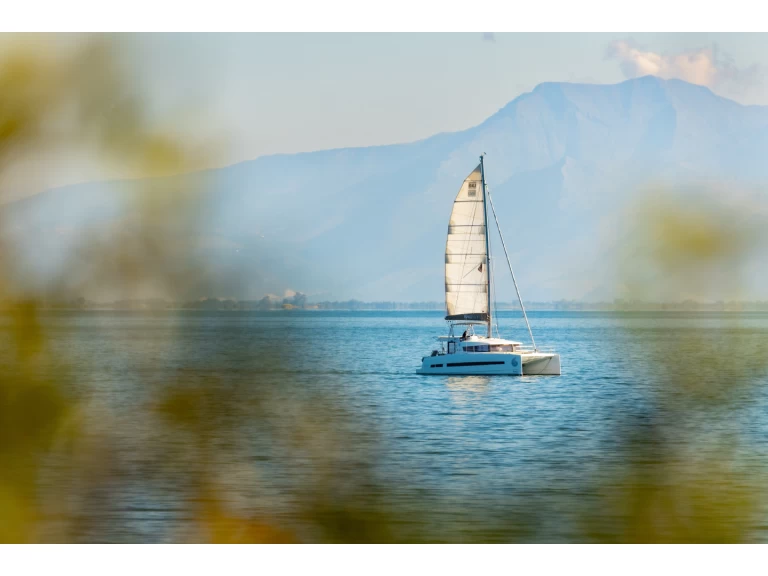 Wynajmij Katamaran z lub bez skippera Bali w Preveza