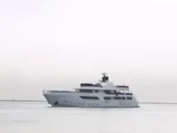 Luksusowy jacht do wynajmu w Dubai Marina w najlepszej cenie