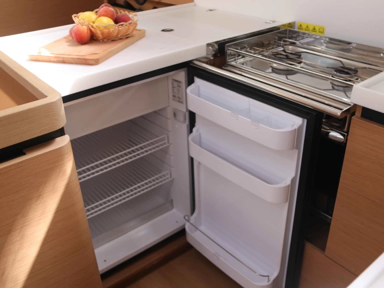 Wynajmij Jeanneau Sun Odyssey 440 w Sukosan