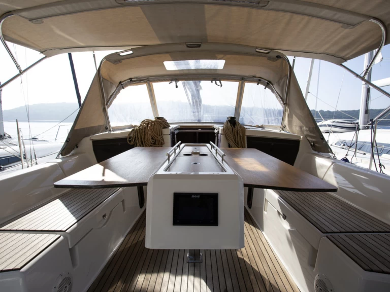 Wynajem łodzi Dufour Dufour 430 Grand Large w Split na SamBoat 