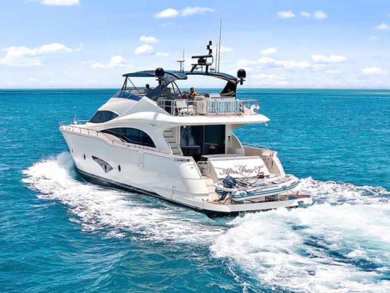 Wynajem Luksusowy jacht w Key West - Marquis-Yachts Marquis 720 Flybridge