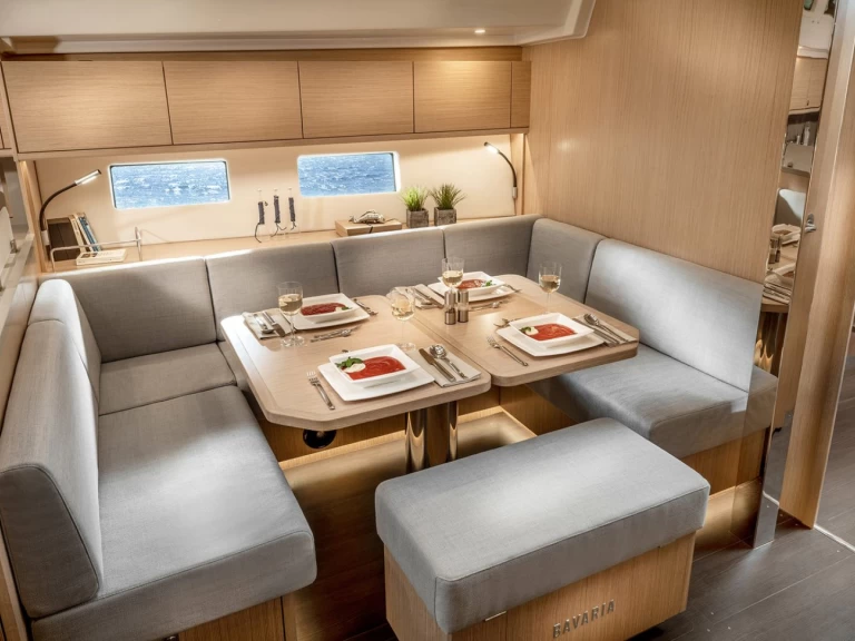 Wynajem w Pula- Bavaria Cruiser 50 na SamBoat