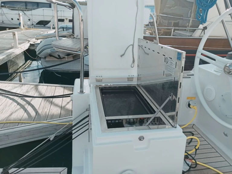 Wynajmij Elan Impression 40.1 w Punat